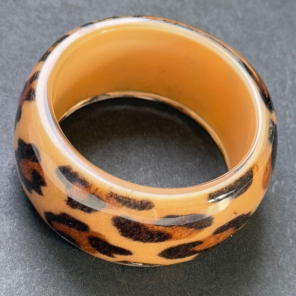 VINTAGE Bracelet Cuff Lucite Leopard Bohemian